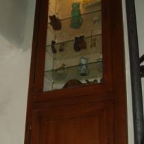 vitrine-chene-rustique-1-.jpg